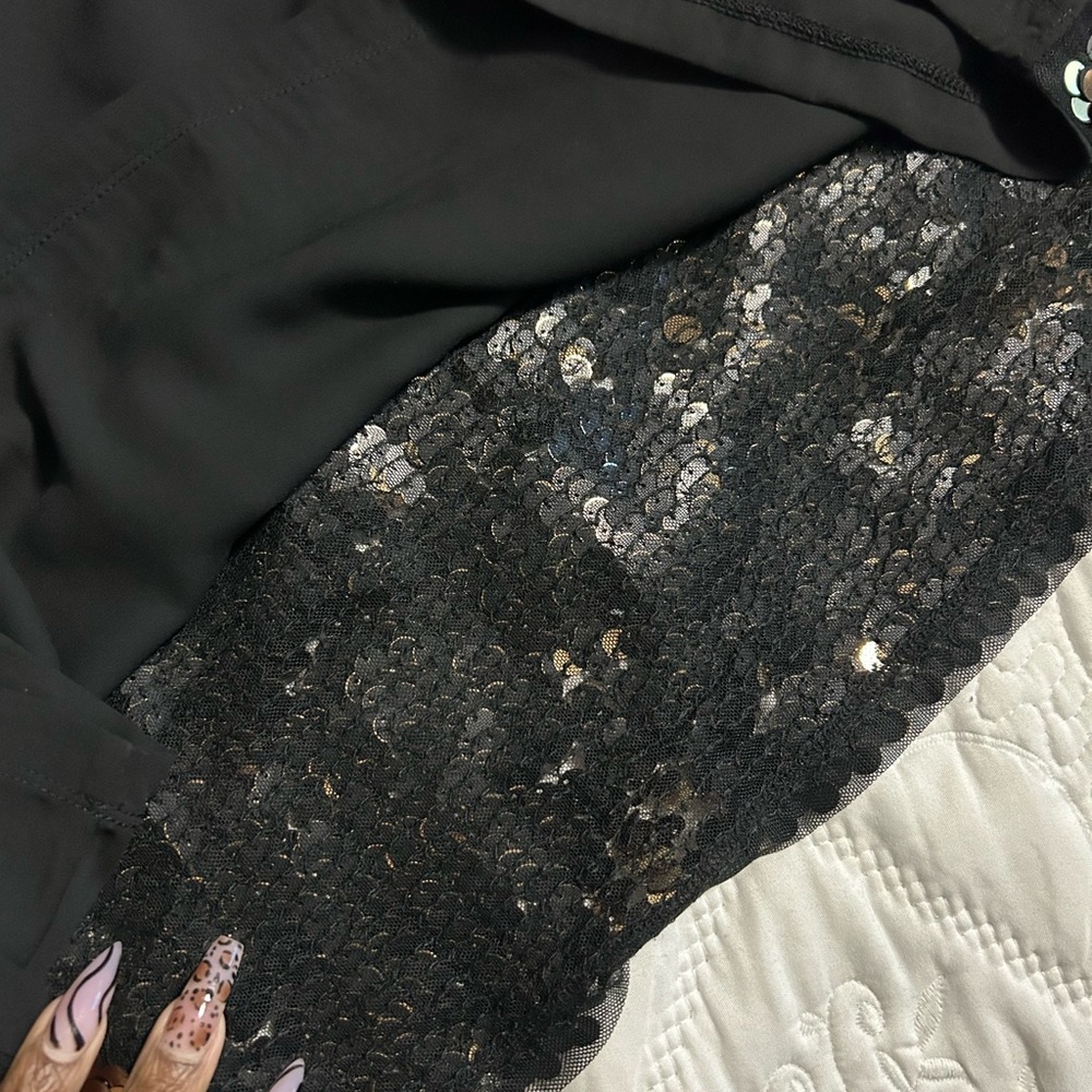 Gold/black Sequined top - Picture 4 of 5